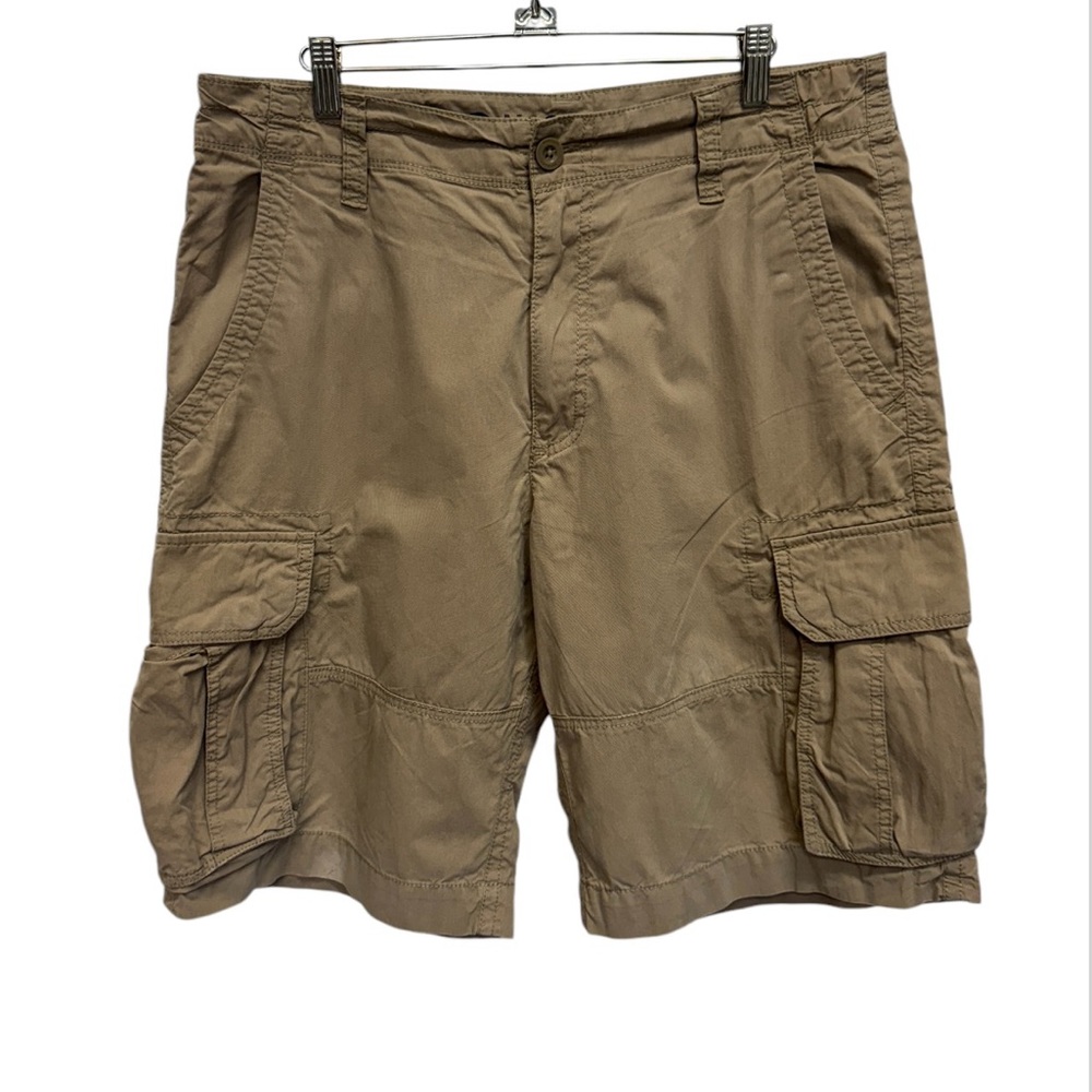 Magellan Outdoors Del Rio Men’s Khaki Cargo Shorts Size 34